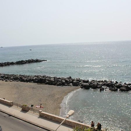 Appartamento Vista D'Incanto Giardini-Naxos Extérieur photo